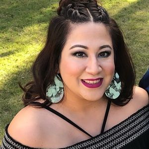 Meet your Posher, Vanessa